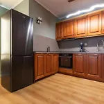 Cedar Iii 2 Bdrm Flat B12