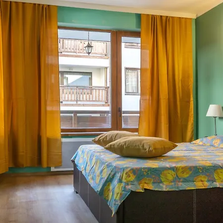 Cedar Iii 2 Bdrm Flat B12 شقة