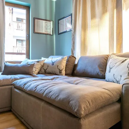 Cedar Iii 2 Bdrm Flat B12 דירה