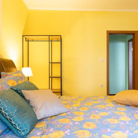 Cedar Iii 2 Bdrm Flat B12 Apartment *