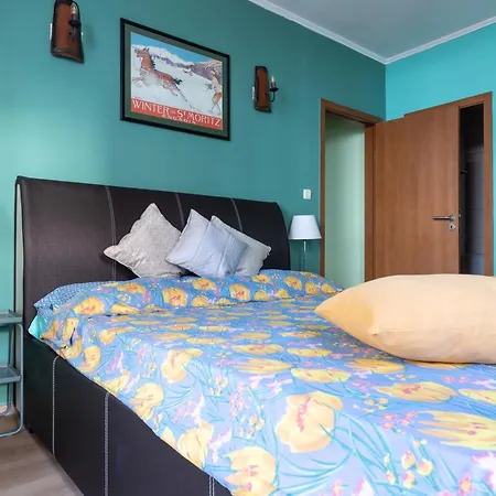 Cedar Iii 2 Bdrm Flat B12