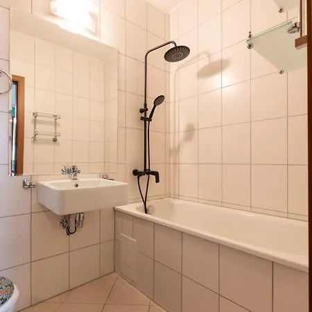 Apartamento Cedar Iii 2 Bdrm Flat B12