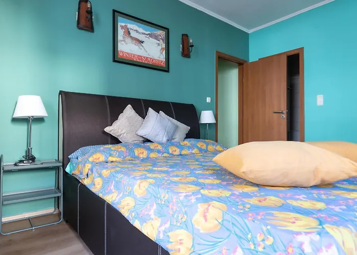 Cedar Iii 2 Bdrm Flat B12